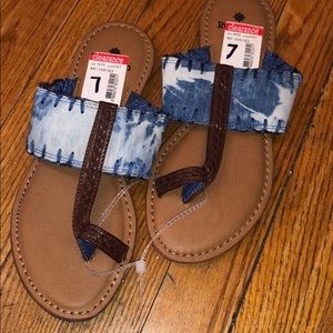 Sandals with blue jean